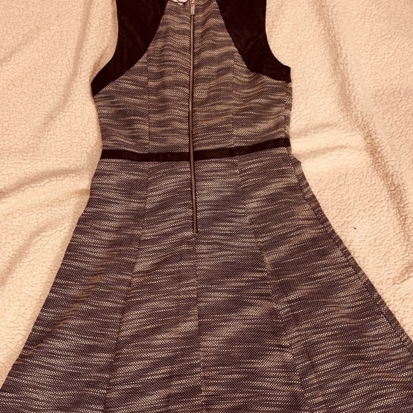 Calvin Klein Tweed Faux Leather Fit Flare Dress size 6 - Picture 7 of 8